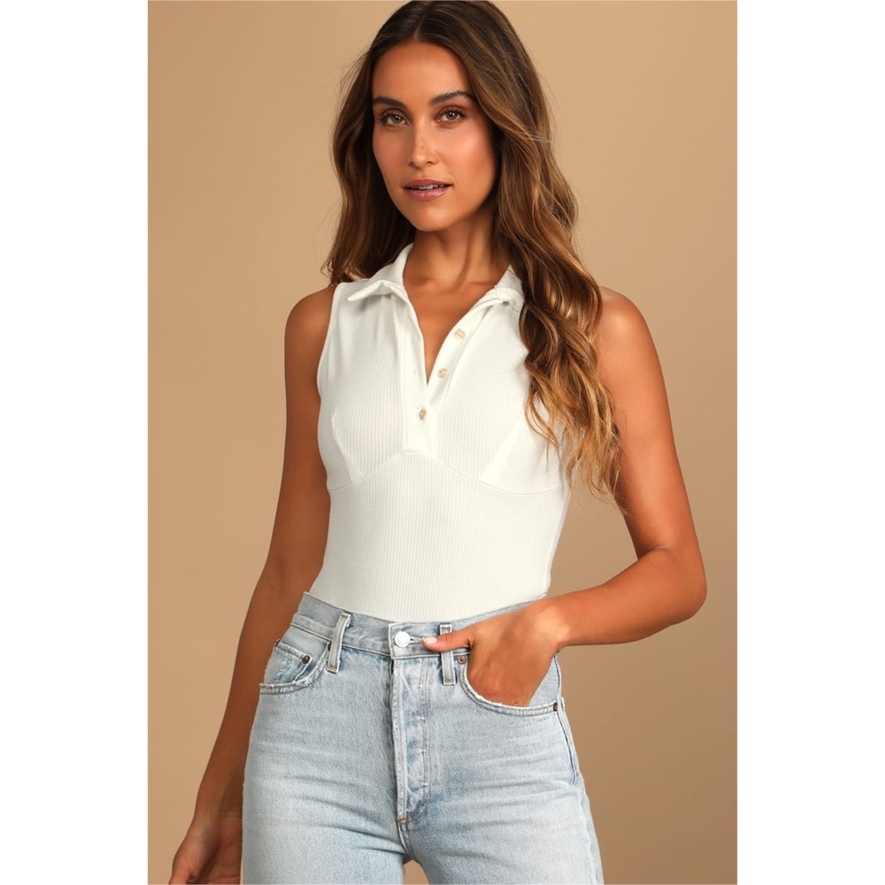 **SOLD** NWT Lulus Prep Factor White Ribbed Collared Sleeveless Bodysuit Size M!